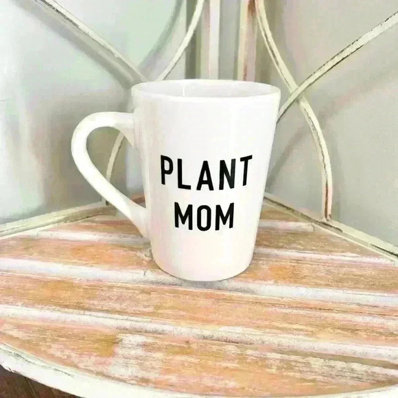 Royal Norfolk White “Plant Mom” Coffee Mug - Picture 1 of 4